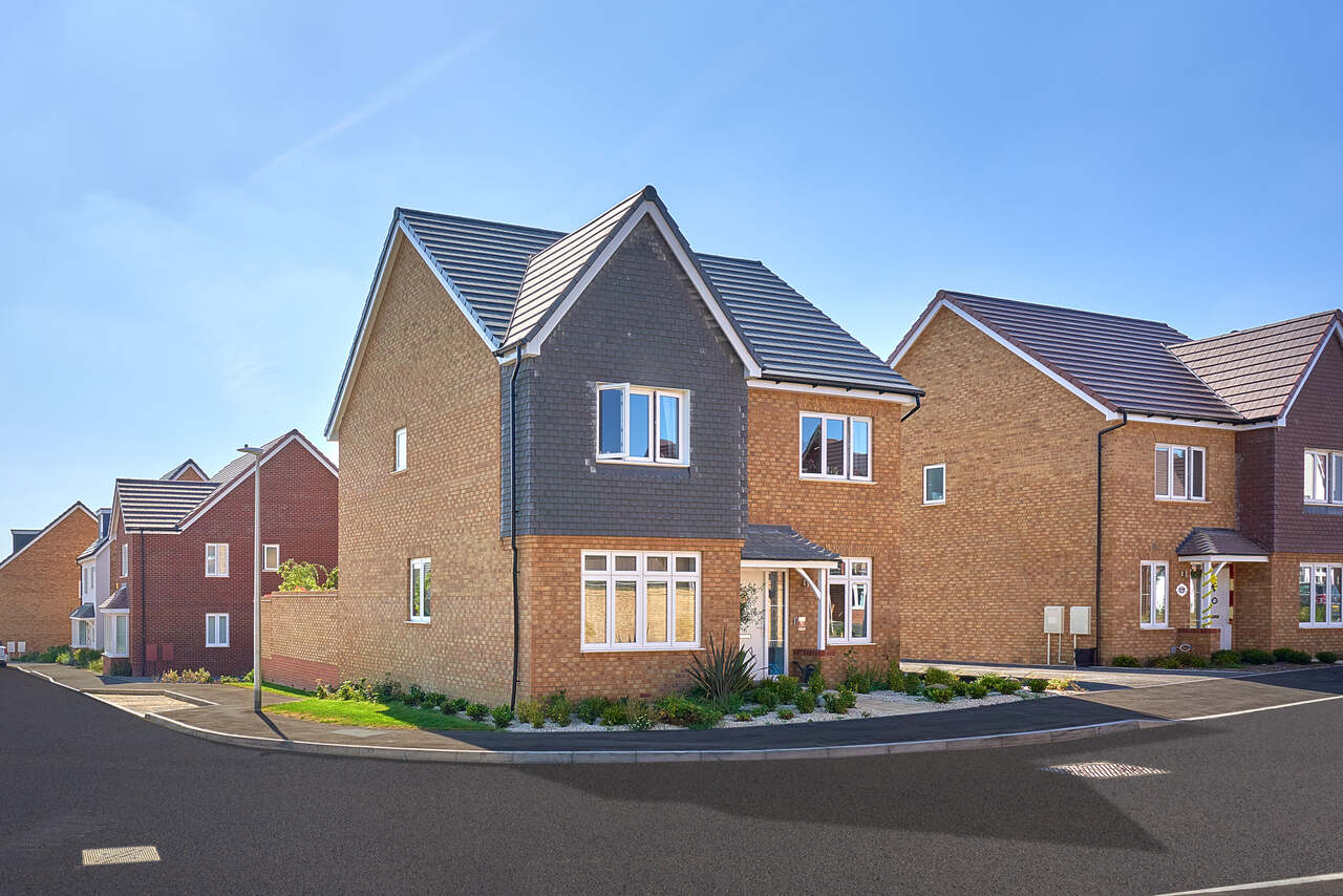 Houses for sale in Shinfield Shinfield Meadows Bovis Homes